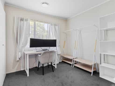 2/16 Normanton Street, Glenfield