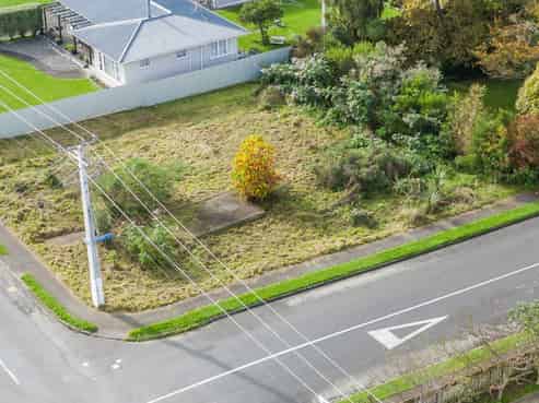 8 Roslyn Road, Levin