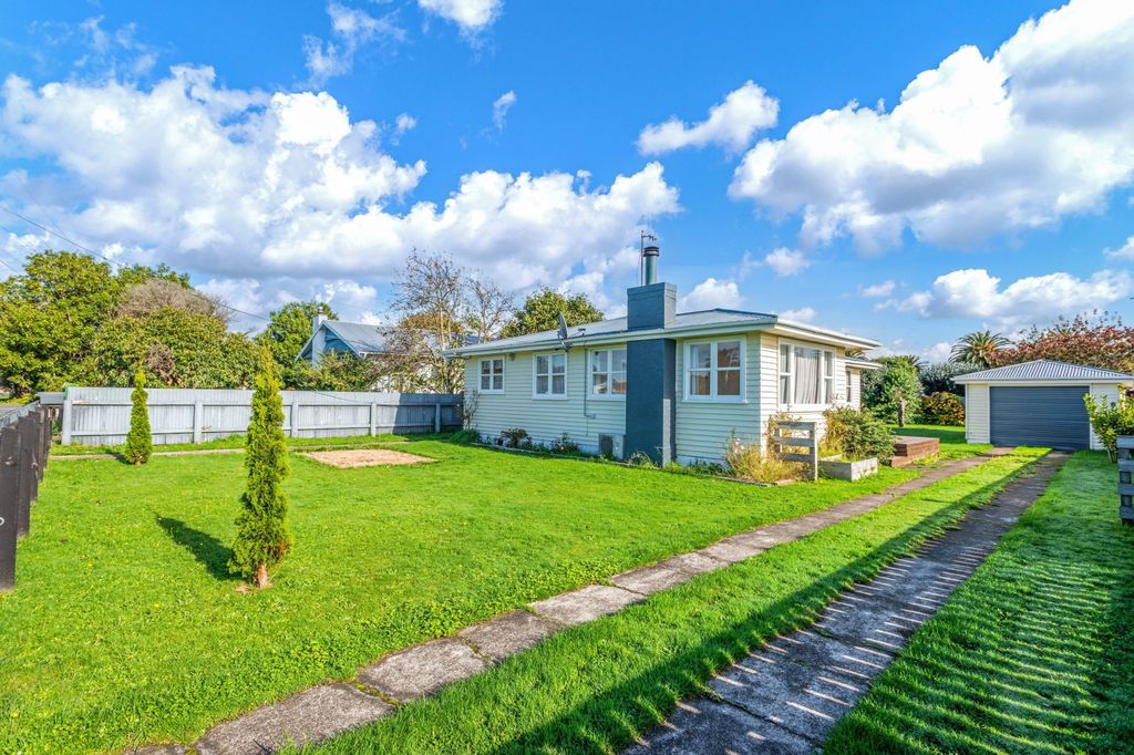 Property value 92 Sedcole Street, Pahiatua realestate.co.nz