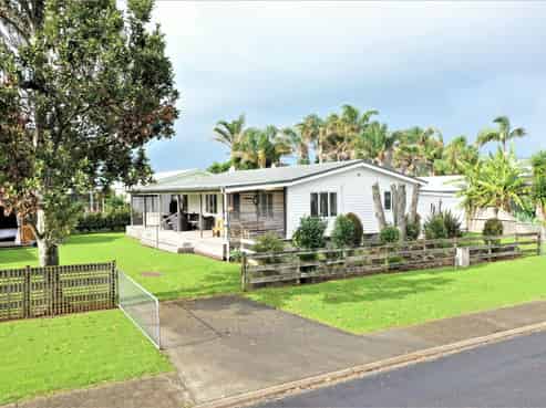 43 Kon Tiki Road, Whiritoa