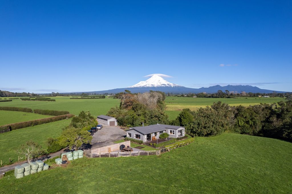 Sold 1946 Mountain Road, Inglewood realestate.co.nz