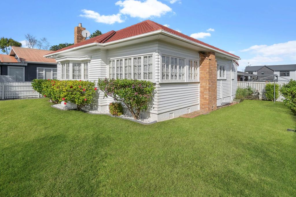 Property value 295 Mount Albert Road, Sandringham realestate.co.nz