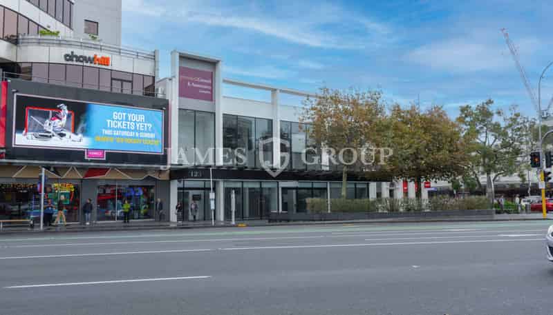 123 Broadway, Newmarket