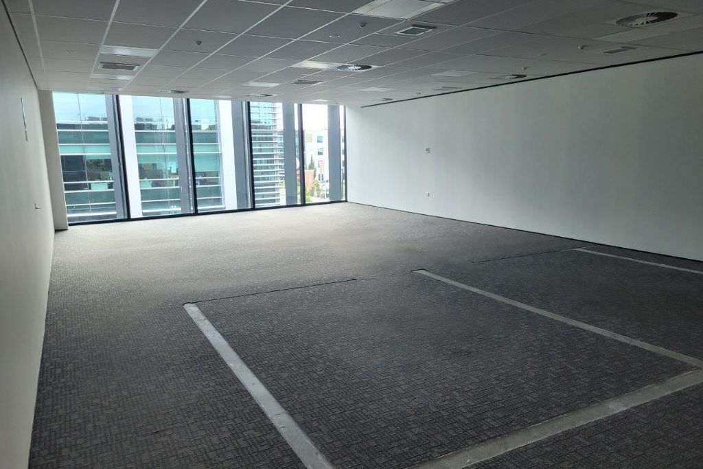 Premium Office in Vibrant Commercial Area - Aanzicht 3