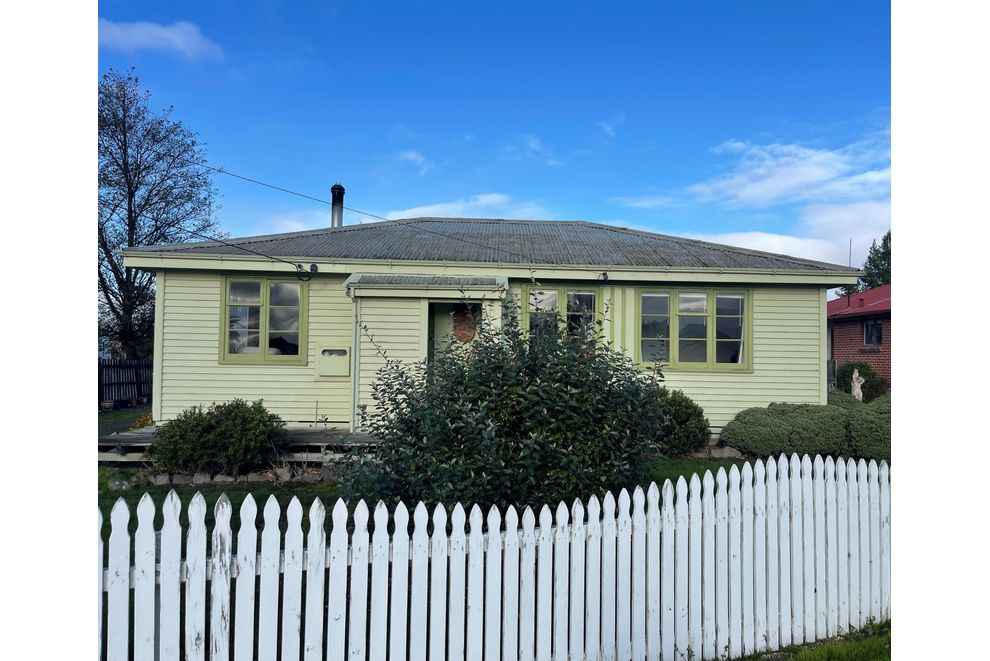 24 Mold Street, Middlemarch, Dunedin City For Sale realestate.co.nz