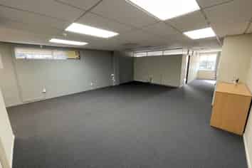 Presentable Pakuranga Office