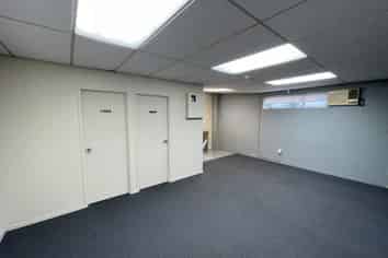 Presentable Pakuranga Office