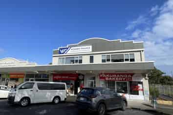 Presentable Pakuranga Office