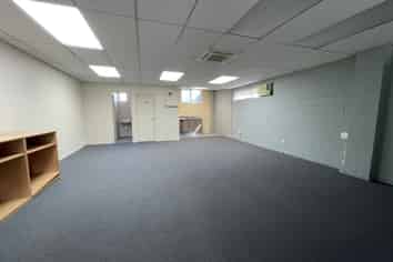 Presentable Pakuranga Office