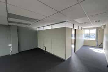 Presentable Pakuranga Office