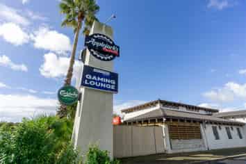 High profile Location with great modern tenant