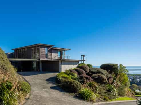 4 City Heights, Nelson