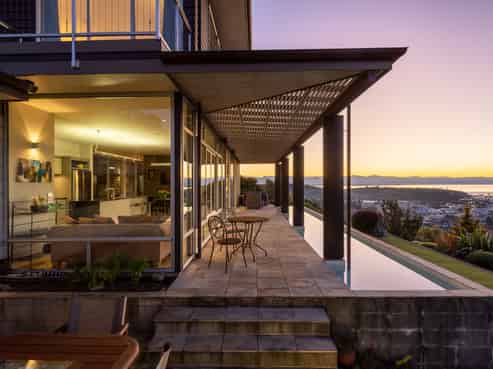 4 City Heights, Nelson