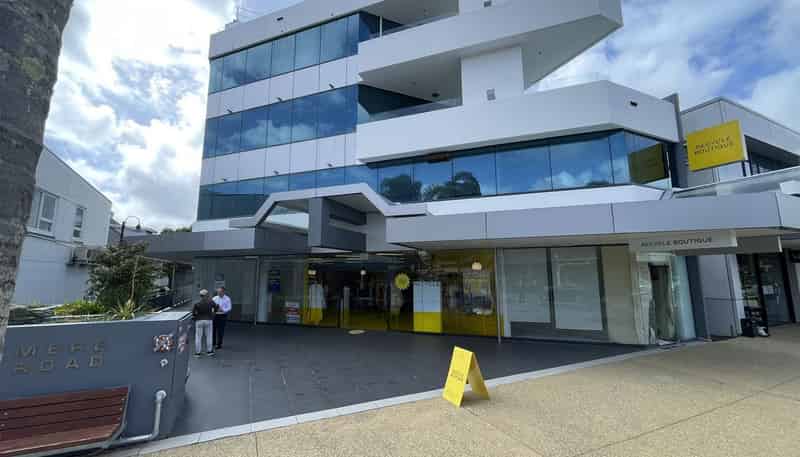 1C/95 Hurstmere Road, Takapuna