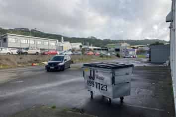 Warehouse - Central Porirua "On The Hill"