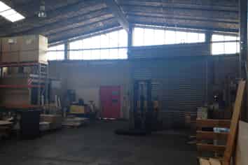 Warehouse - Central Porirua "On The Hill"