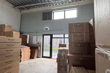 High visibility retail space on Ormiston Road