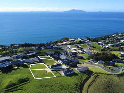 1050 Cove Road, Langs Beach