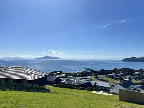1050 Cove Road, Langs Beach