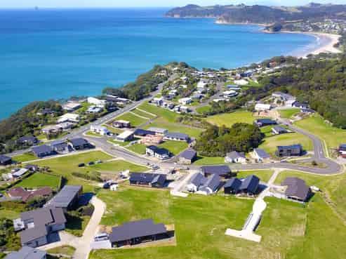 1050 Cove Road, Langs Beach