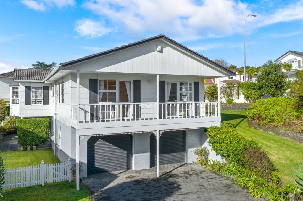 Sold 2 Ravenstone Place, Chatswood realestate.co.nz