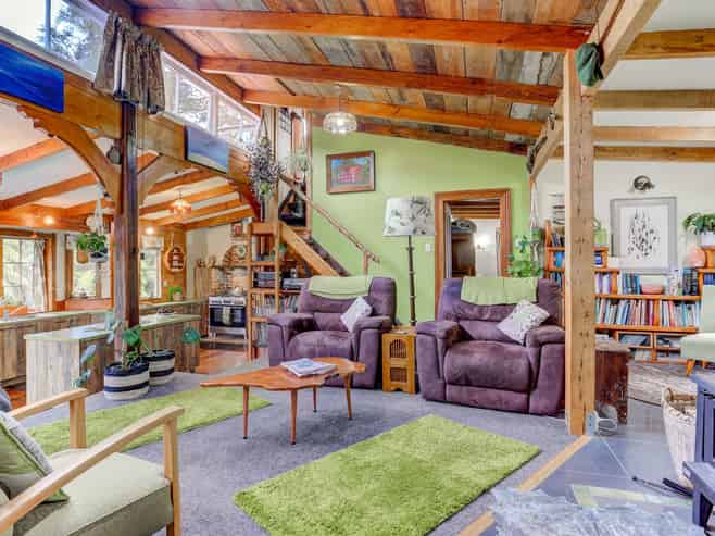 3081 Whanganui River Road, Parikino