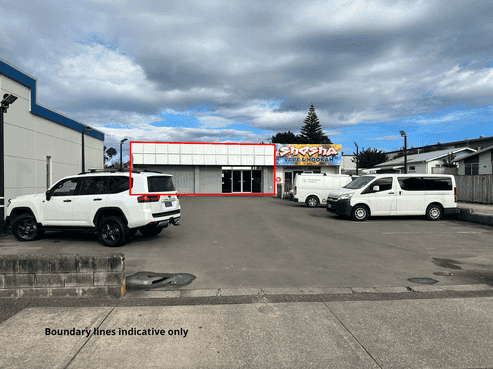 High profile retail with generous parking