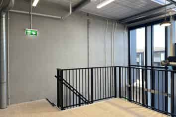 Mutil-use office and warehouse space