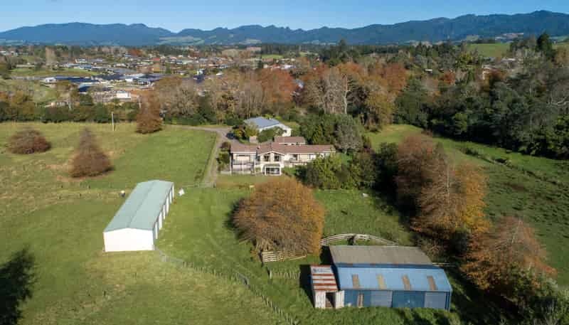 1 Waterford , Katikati