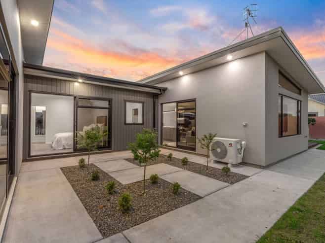 26 Phoenix Palms Grove, Levin