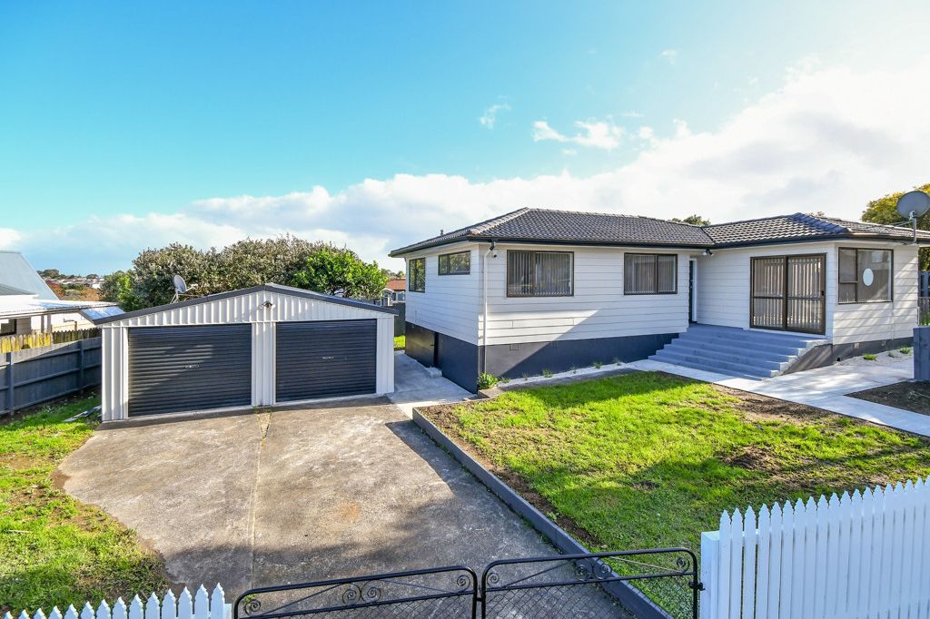 Sold 1 Montego Place, Weymouth realestate.co.nz