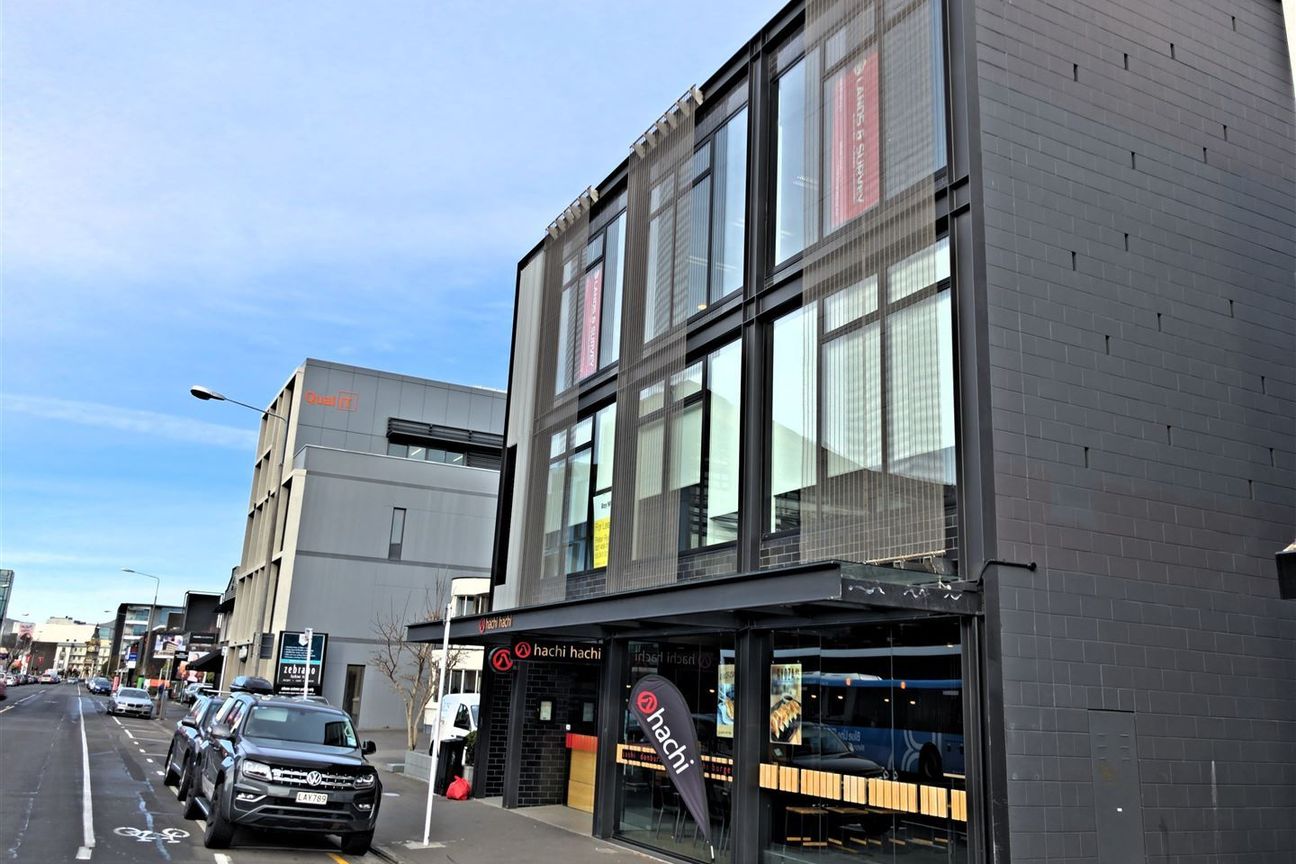 Architecturally Designed Office - Vista 2