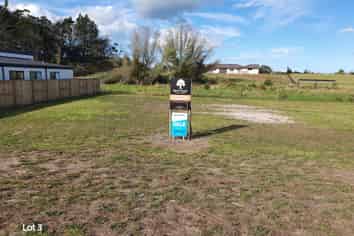 Lot 1 & 3 Tamure Place, Ruakaka