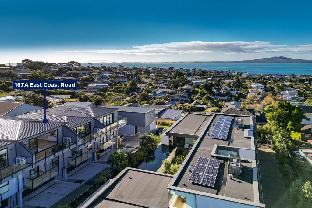 Property value 167A East Coast Road, Castor Bay realestate.co.nz