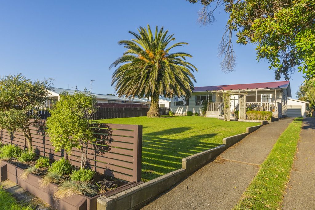 Property value 15 Teoti Street, Paraparaumu Beach realestate.co.nz