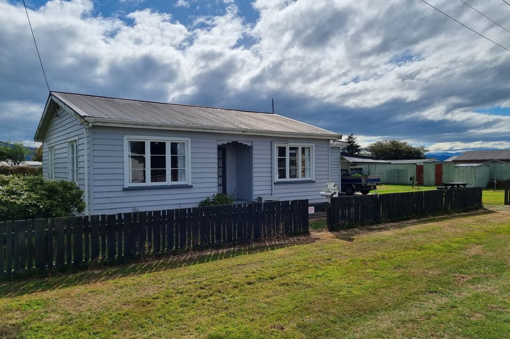 Property value 57 Macandrew Street, Otautau realestate.co.nz