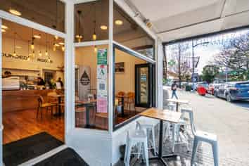 Split risk investment in Papakura CBD