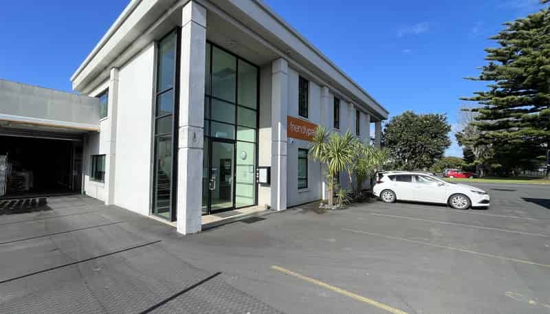 651 Rosebank Road, Avondale