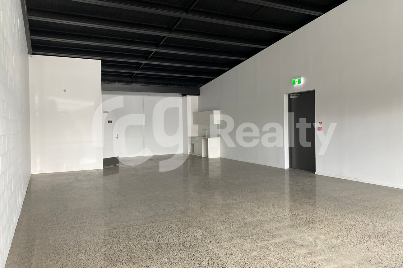 SUPREME RETAIL ON JELLICOE - View 2