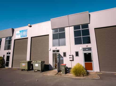 Versatile Trade Unit - 125.97m²