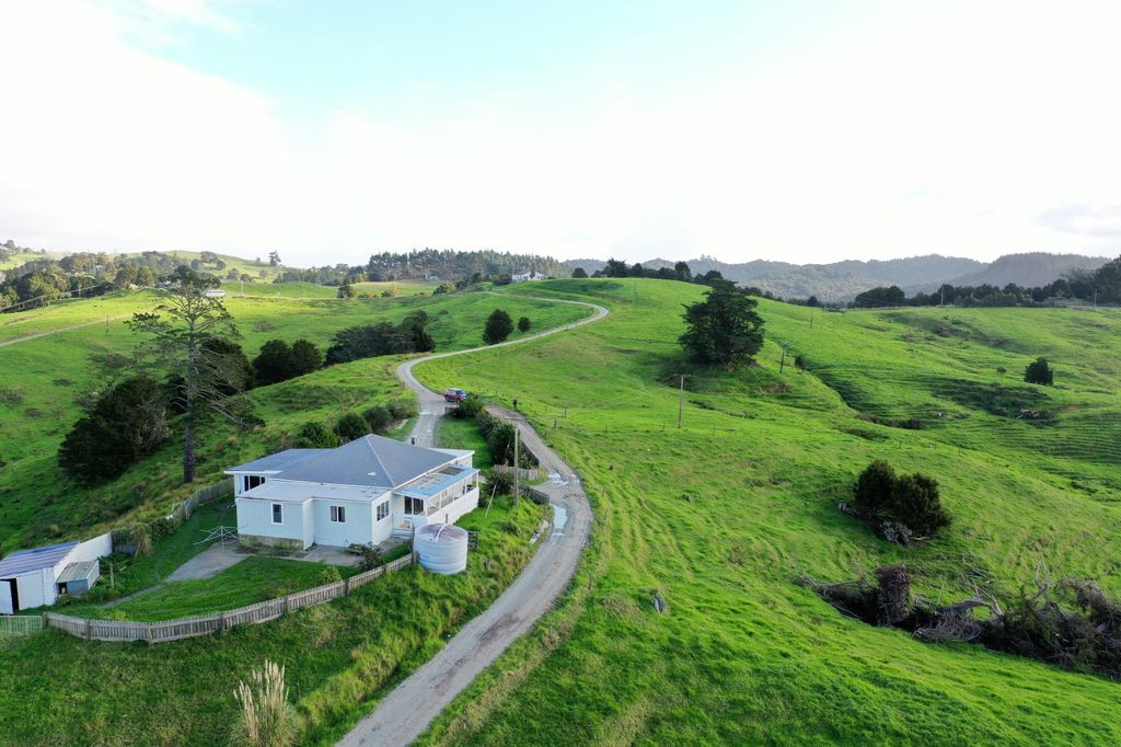 Property value 2573 Paparoaoakleigh Road, Paparoa realestate.co.nz