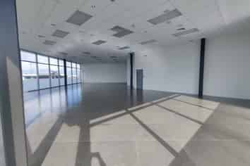 High profile showroom Auckland Airport 