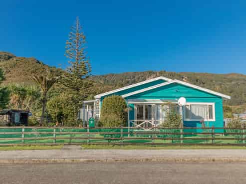 2 Curtis Street, Hector