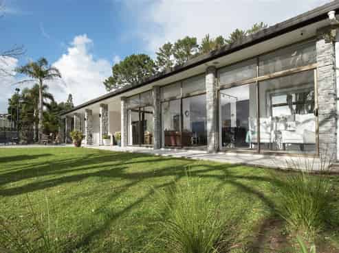 49 Vaughans Road, Okura