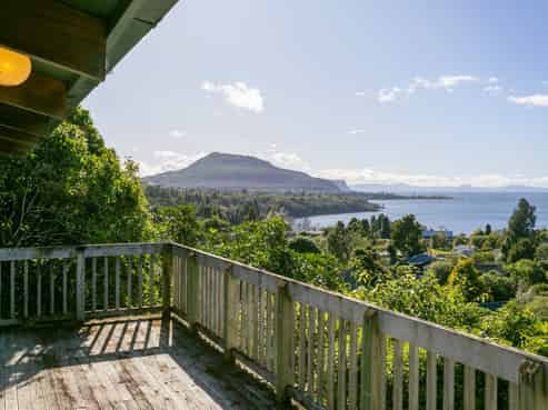 20 Hauraki Terrace, Pukawa