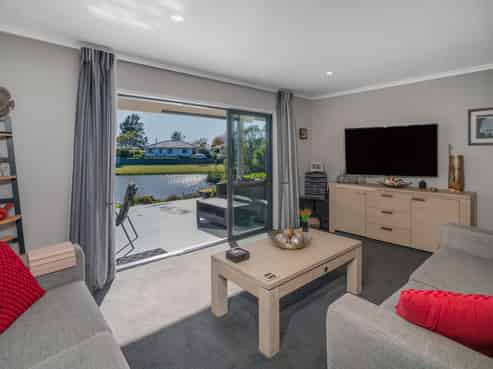 14 Motukorure Parade, Cooks Beach
