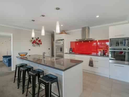 14 Motukorure Parade, Cooks Beach