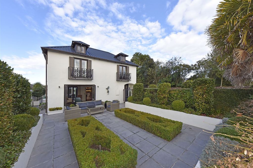 Sold - 24 Taylors Avenue, Bryndwr - Realestate.co.nz