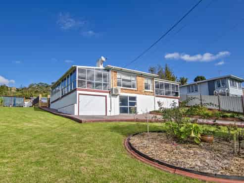 16 Toetoe Road, Otaika