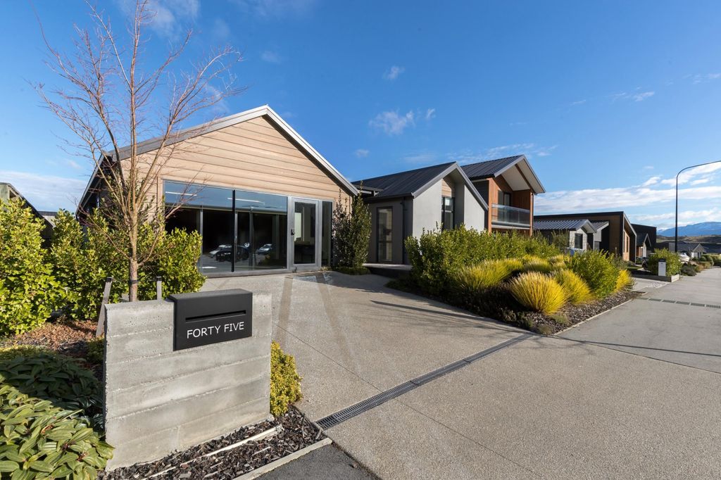 Property value 45 Jack Hanley Drive, Jacks Point realestate.co.nz